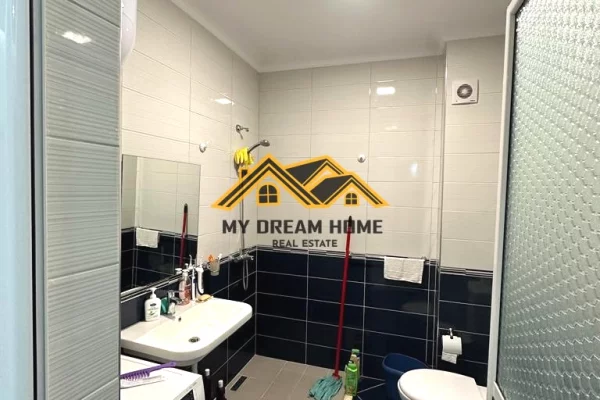 Shtepi me qera Apartament ne Durres, 2+1, Mobilimi E mobiluar, Pagesa 500  Euro.