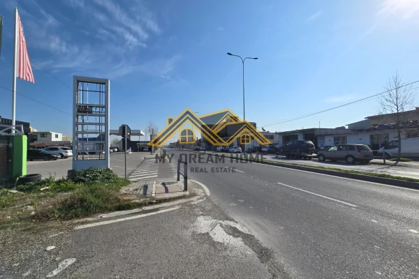 TOKE NE SPITALLE TEK KALCETO VISHA PER SHITJE !