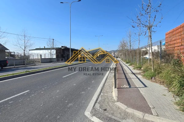 TOKE NE SPITALLE TEK KALCETO VISHA PER SHITJE !