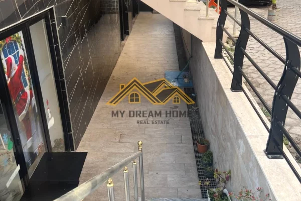 SHITET NJESI BISNESI NE PLAZH TEK PELIKANI DURRES!