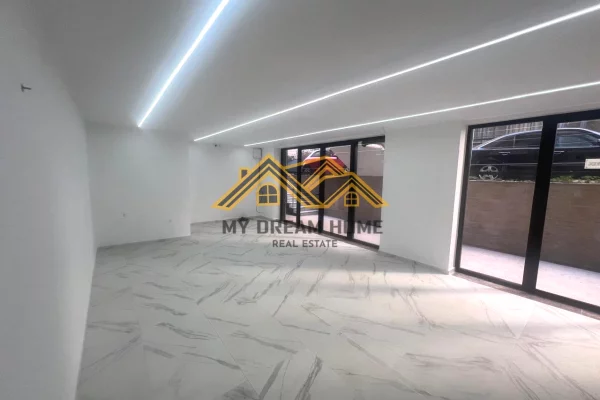 SHITET NJESI BISNESI NE PLAZH TEK PELIKANI DURRES!