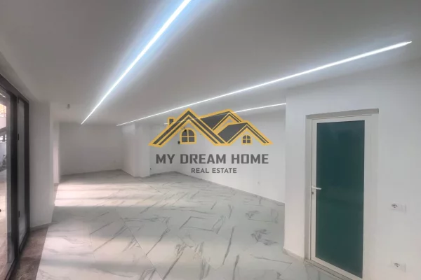 SHITET NJESI BISNESI NE PLAZH TEK PELIKANI DURRES!