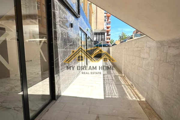 SHITET NJESI BISNESI NE Durres PLazh!