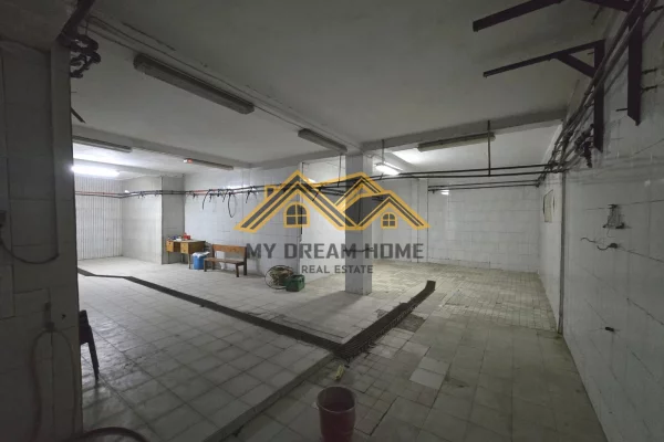 SHITET AMBIENT BIZNESI TEK KRYQI KUQ DURRES