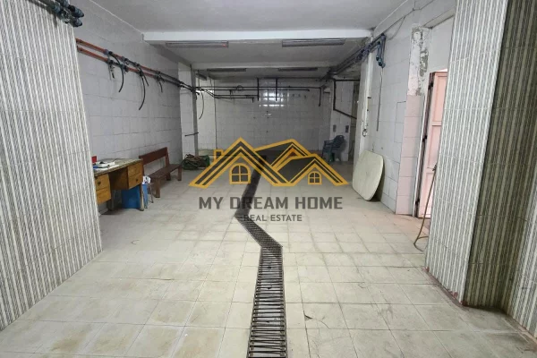 SHITET AMBIENT BIZNESI TEK KRYQI KUQ DURRES