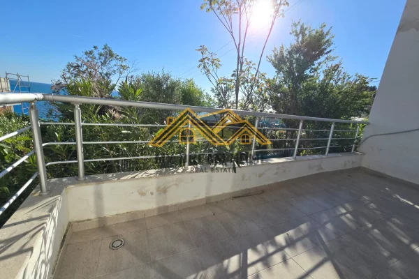 Shtepi ne shitje Apartament ne Durres, 1+1, Mobilimi E mobiluar, Pagesa 154,000  Euro.