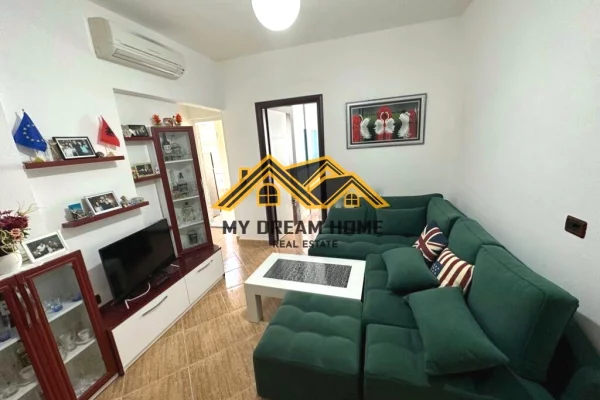 Shtepi me qera Apartament ne Durres, 1+1, Mobilimi E mobiluar, Pagesa 400  Euro.