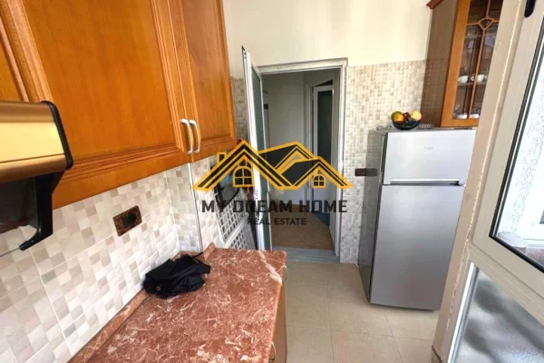 Shtepi me qera Apartament ne Durres, 1+1, Mobilimi E mobiluar, Pagesa 400  Euro.