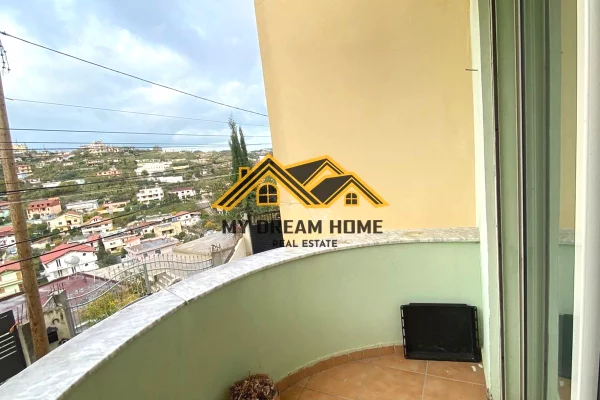 Shtepi ne shitje Apartament ne Durres, 2+1, Mobilimi E mobiluar, Pagesa 125,000  Euro.