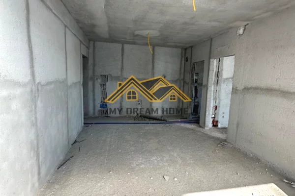 Shtepi ne shitje Apartament ne Durres, 1+1, Mobilimi Bosh, pa mobiluar, Pagesa 86,400  Euro.