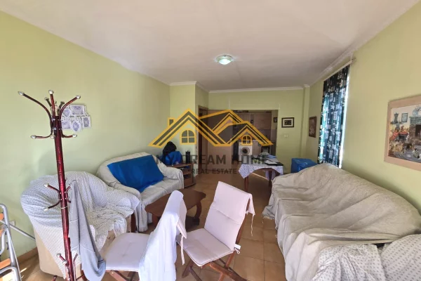 Shtepi ne shitje Apartament ne Durres, 1+1, Mobilimi E mobiluar, Pagesa 95,000  Euro.