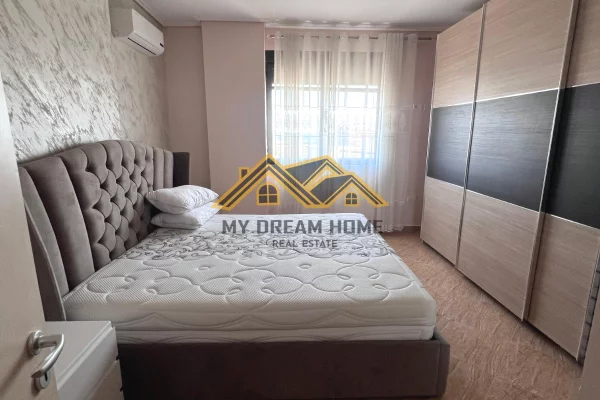 Shtepi me qera Apartament ne Durres, 2+1, Mobilimi E mobiluar, Pagesa 500  Euro.
