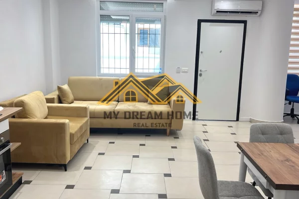 Shtepi me qera 1+1 ne Durres - 450 Euro
