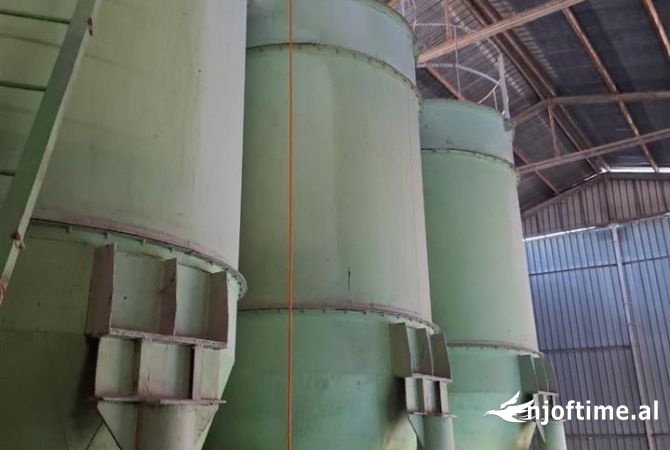 Pajisje biznesi ne shitje ne Tirane - 1,000 Leke