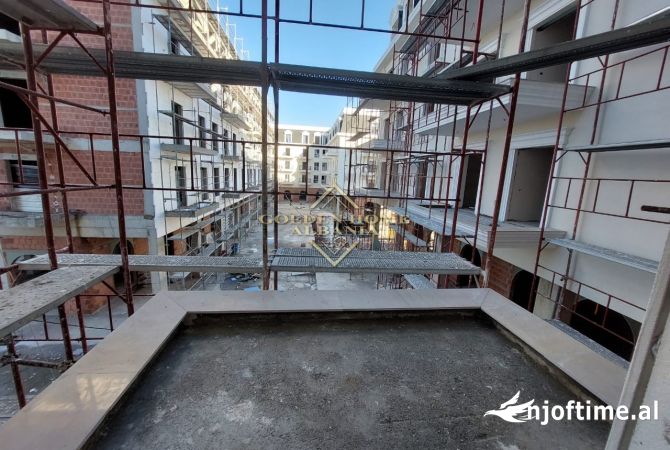 Appartamento in vendita a Tirana 2+1, Vuoto