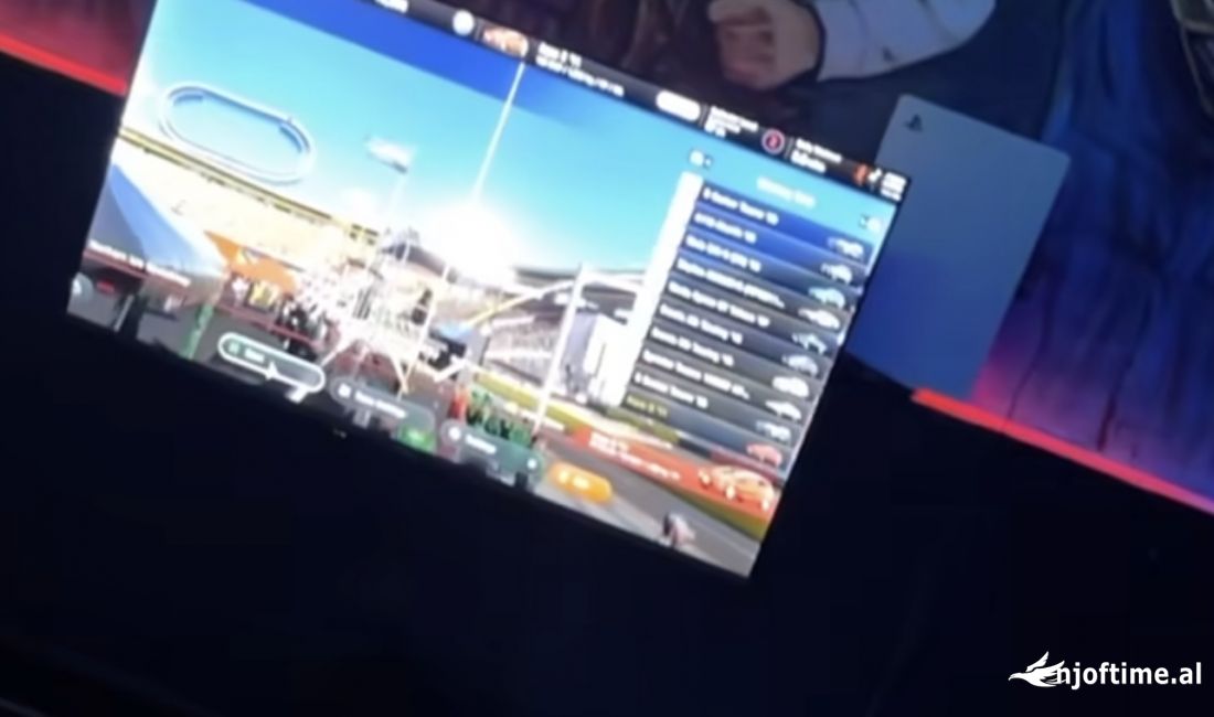 SHITET BIZNES AKTIV – SALLE LOJERASH ME PLAYSTATION ME DHOMA PRIVATE