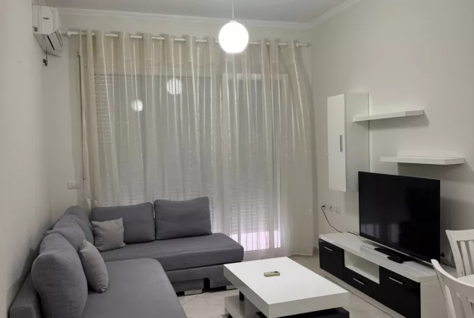 Jepet me qera apartament 2+1+2, Kopshti Botanik 