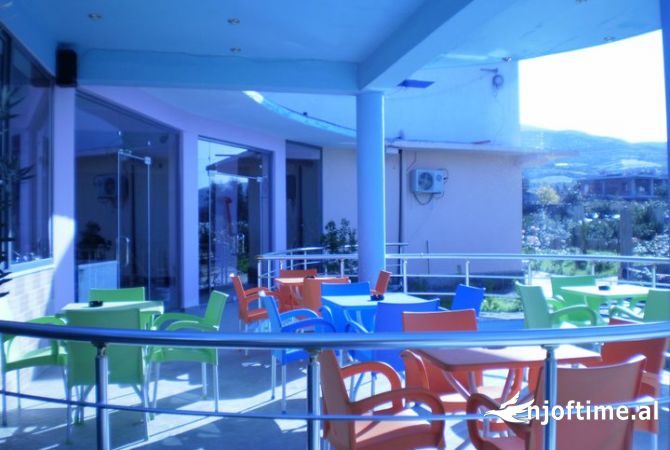 Villa di lusso in vendita a Elbasan 6+1, SemiArredato