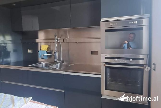 Villa di lusso in vendita a Elbasan 6+1, SemiArredato