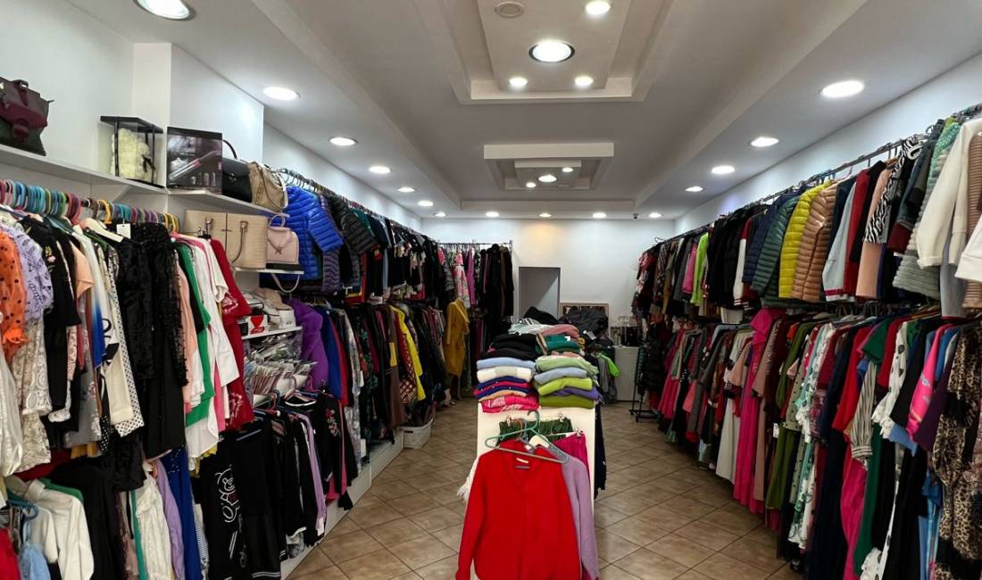 Dyqan ne shitje. Cmimi: 150.000Euro - Adresa Rruga “Mujo Ulqinaku”