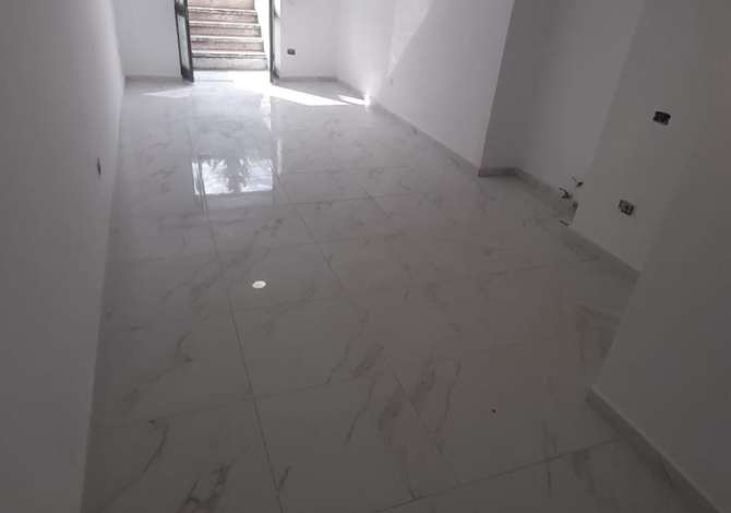 Ambient biznesi me qera 1+1 ne Tirane - 450 Euro