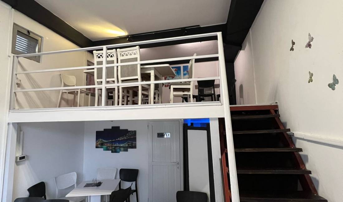 Ambient biznesi me qera tek kryqezimi 21 Dhjetorit. Per cdo lloj biznesi pershtatet