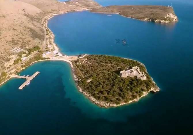 Shitet Toka, Siperfaqja: 10000m2, Cmimi: 210 euro/m2, Adresa: Porto Palermo, Himare