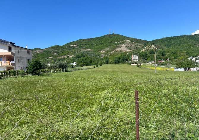 Shitet toka per ndertim, Siperfaqja 8000 metra, Cmimi 90 euro/m2, Adresa: Ura farkes