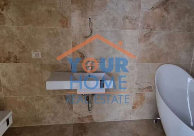 Ambient biznesi me qera 3+1 ne Tirane - 1,200 Euro