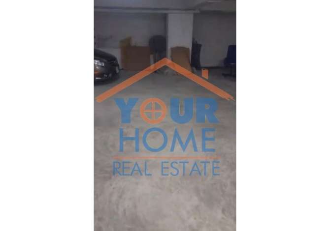 Ambient biznesi me qera 4+1 ne Tirane - 2,250 Euro