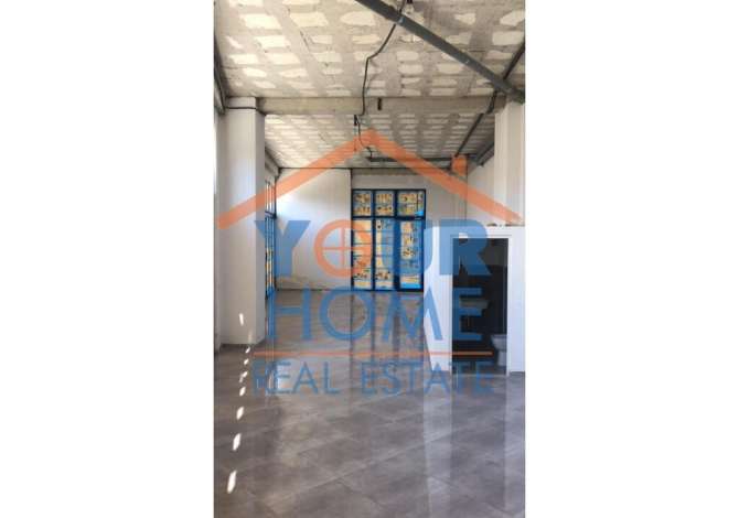 Jepet me qera Ambienti per biznes, Adresa: Tirana e Re, Cmimi: 600 Euro 