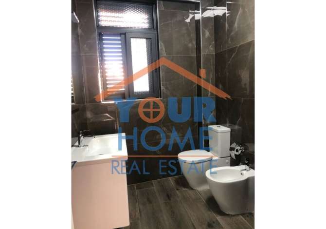 Casa privata/Indipendente in affitto a Tirana 2+1, SemiArredato