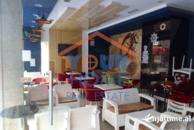 Ambient biznesi ne shitje 2+1 ne Lezhe - 150,000 Euro