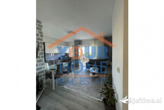 Shitet Apartamenti 2+1+ verande, Adresa: Astiri, prane Syri TV,  Cmimi : 155.000 euro |  148.6 m²  