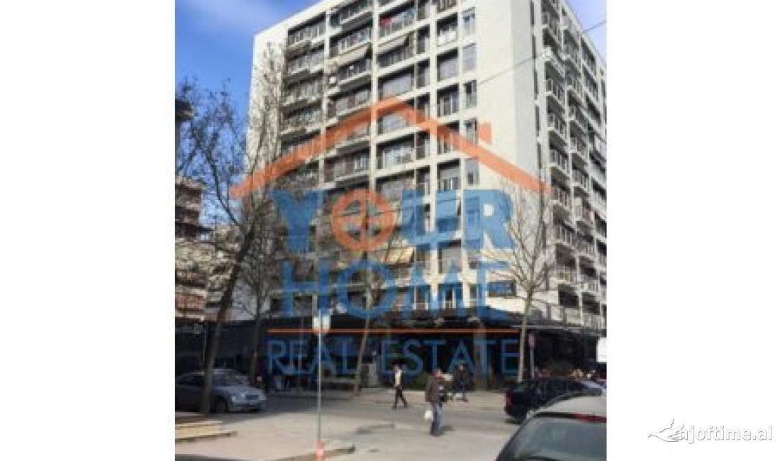 Shitet Garazhi 14.5 m2, Adresa: Don Bosko, Cmimi: 20.000 euro 