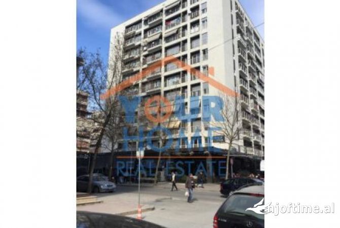 Business Property in Sale 4+1 in Tirana - 20,000 Euro