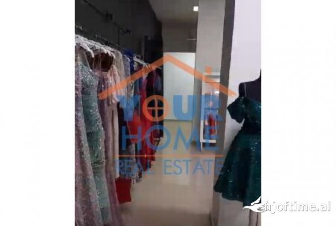 Ambiente Commerciale in Affitto 1+1 a Tirana - 400 Euro