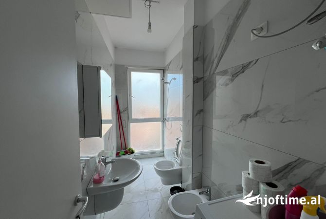 Shtepi me qera Apartament ne Tirane, 1+1, Mobilimi E mobiluar, Pagesa 650  Euro.