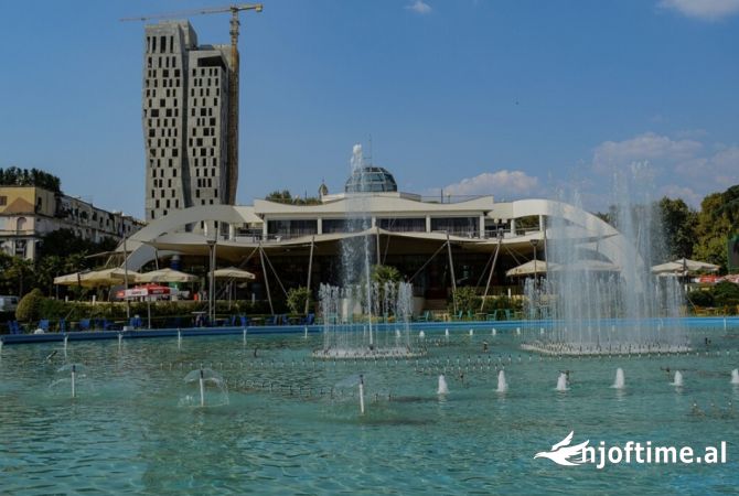 Business Property for Rent 1+1 in Tirana - 2,000 Euro