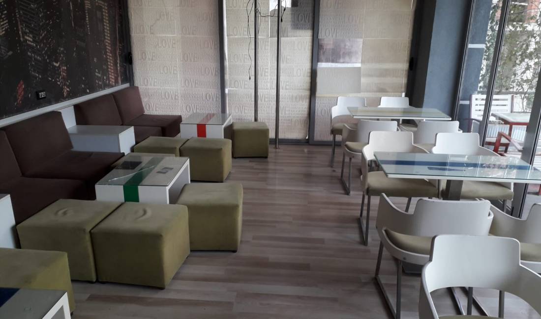 Jepet me qera Ambient Biznesi.