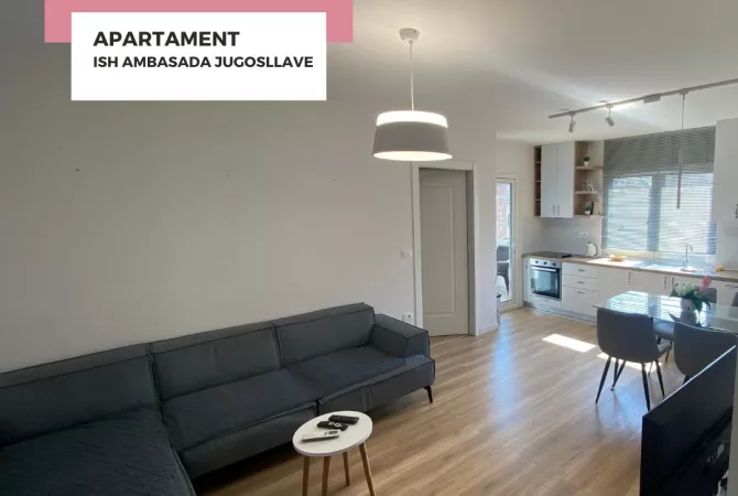 Jepet me qera apartament 1+1. Qender 