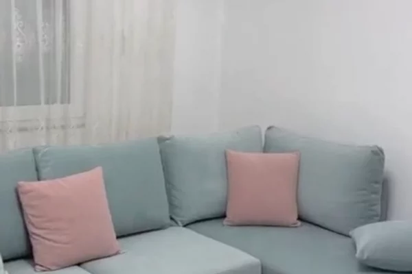 Shtepi me qera 1+1 ne Tirane - 60,000 Leke