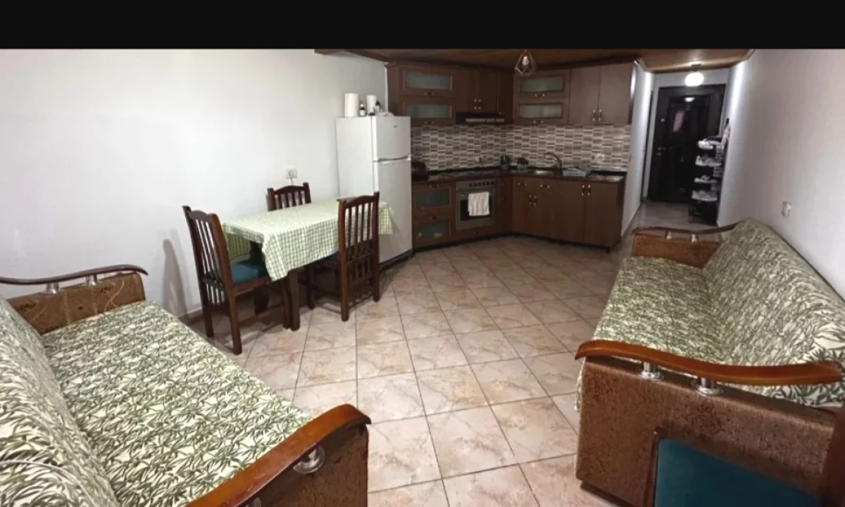 Shtepi me qera Apartament ne Tirane, 1+1, Mobilimi E mobiluar, Pagesa 42,000  Leke.