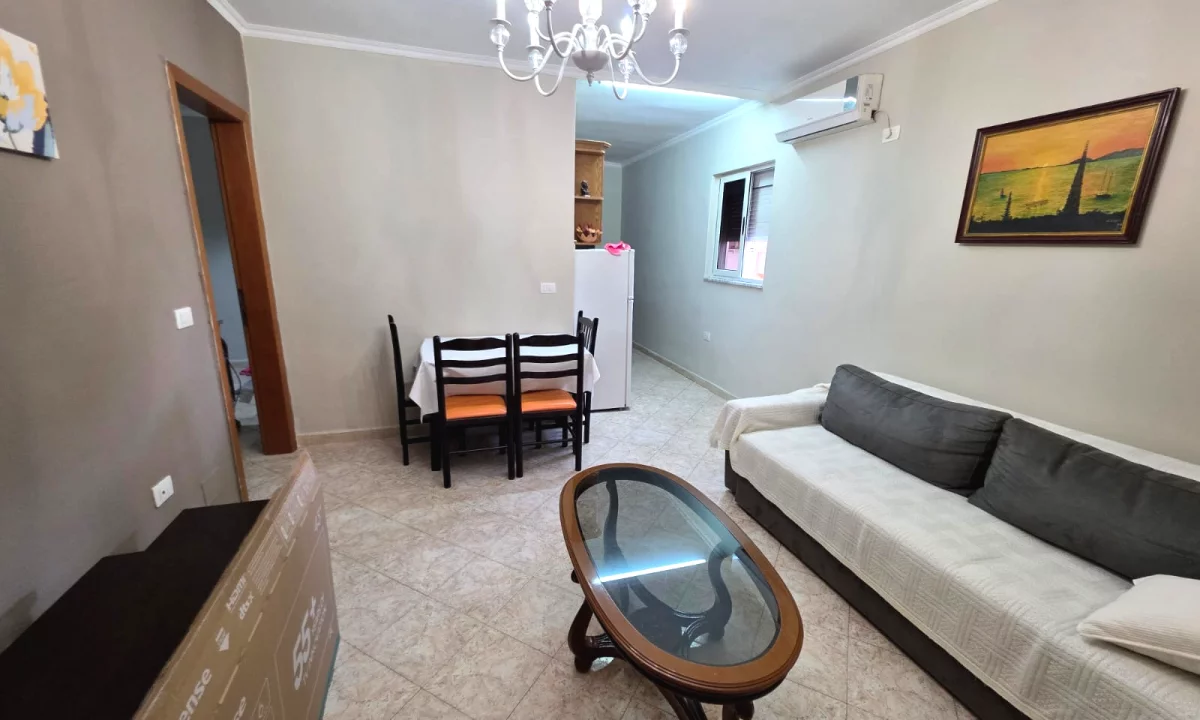 Shtepi me qera Apartament ne Tirane, 2+1, Mobilimi E mobiluar, Pagesa 65,000  Leke.