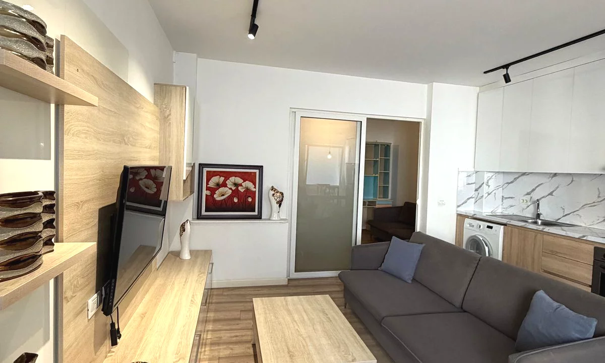 Shtepi me qera Apartament ne Tirane, 1+1, Mobilimi E mobiluar, Pagesa 48,000  Leke.