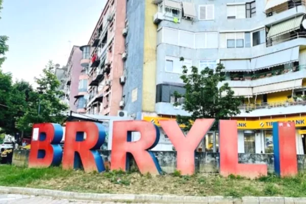 Shtepi ne shitje 3+1 ne Tirane - 430,000 Euro