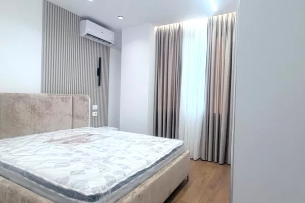 Shtepi me qera Apartament ne Tirane, 1+1, Mobilimi E mobiluar, Pagesa 700  Euro.