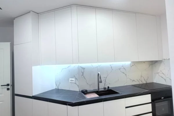 Shtepi me qera Apartament ne Tirane, 1+1, Mobilimi E mobiluar, Pagesa 700  Euro.