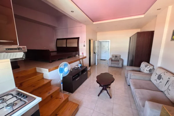 Shtepi ne shitje Apartament ne Tirane, 3+1, Mobilimi E mobiluar, Pagesa 152,000  Euro.