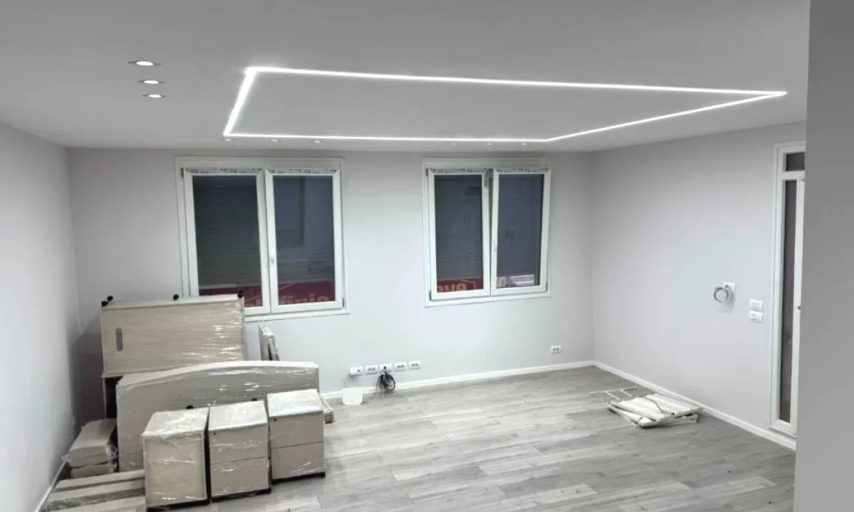 JEPET AMBIENT ME QERA Rruga Elbasanit